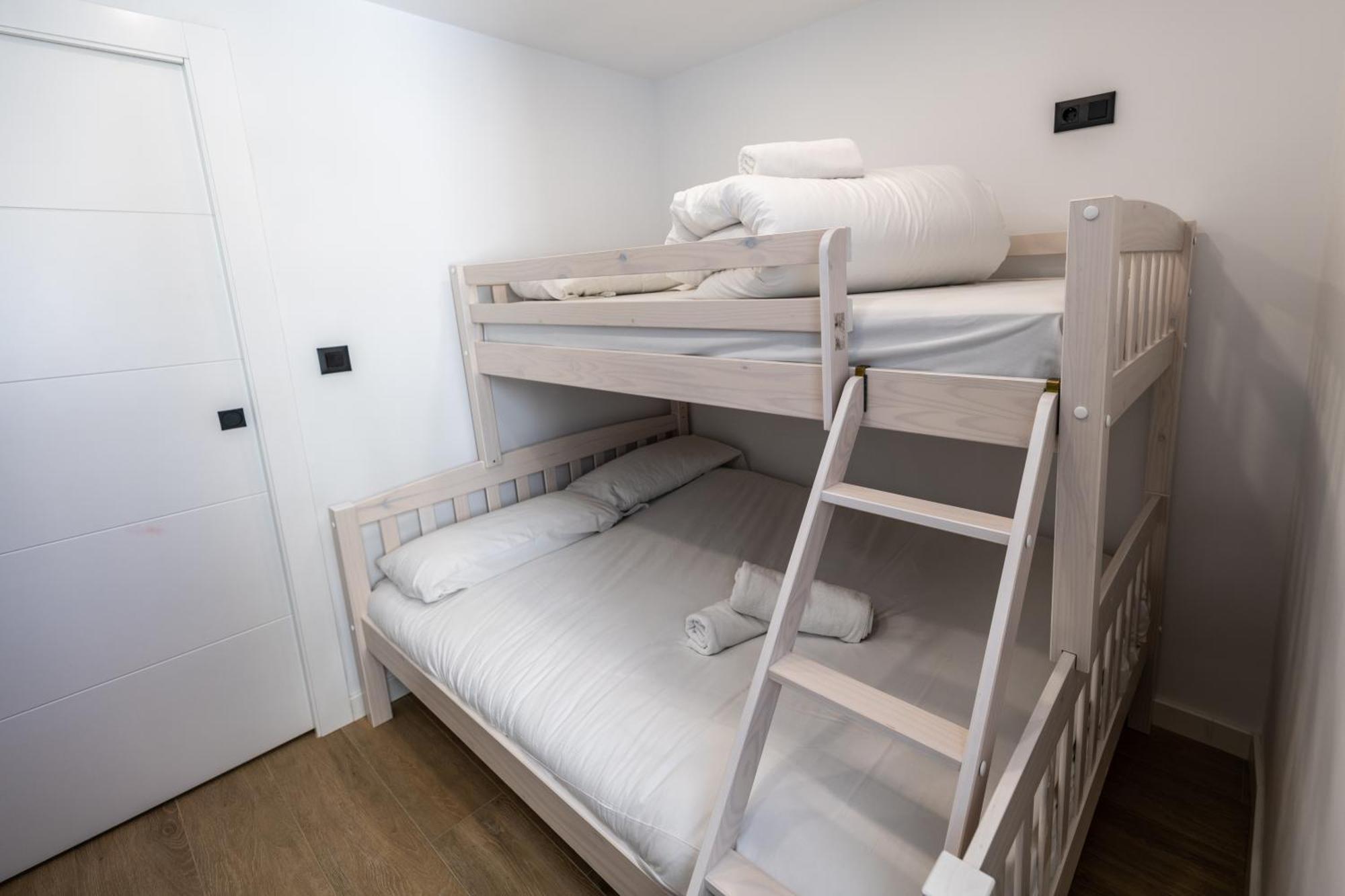 Luxury Refurnished Apartment With Private Parking Close To Ski Slopes Sierra Nevada Zewnętrze zdjęcie